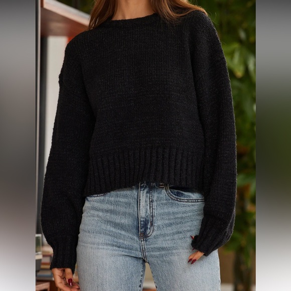 Altar’d State Womens Soft Back Chenille Hip Length Sweater NWTS Size Medium - Picture 3 of 9